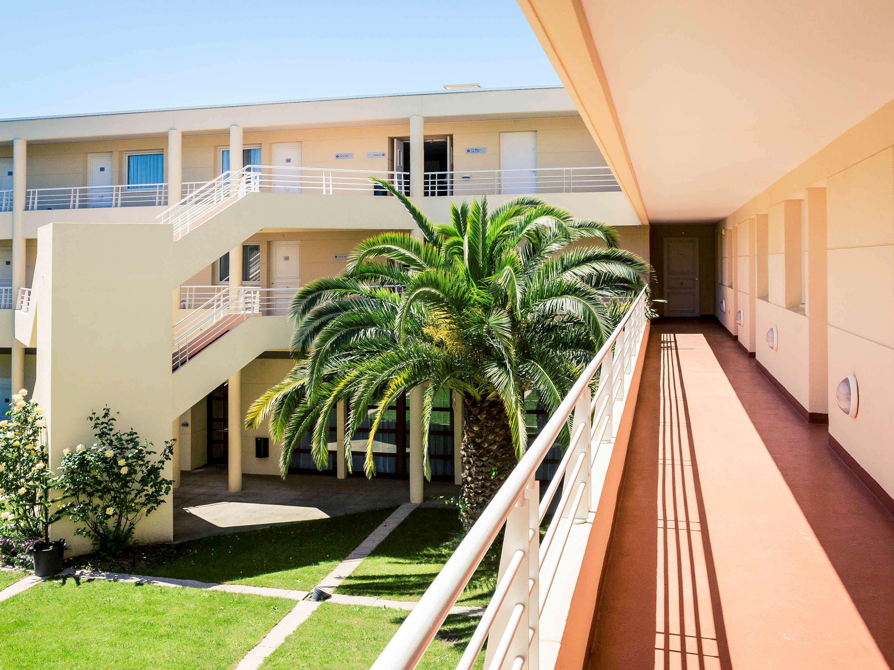 Mercure Cannes Mandelieu Exterior photo