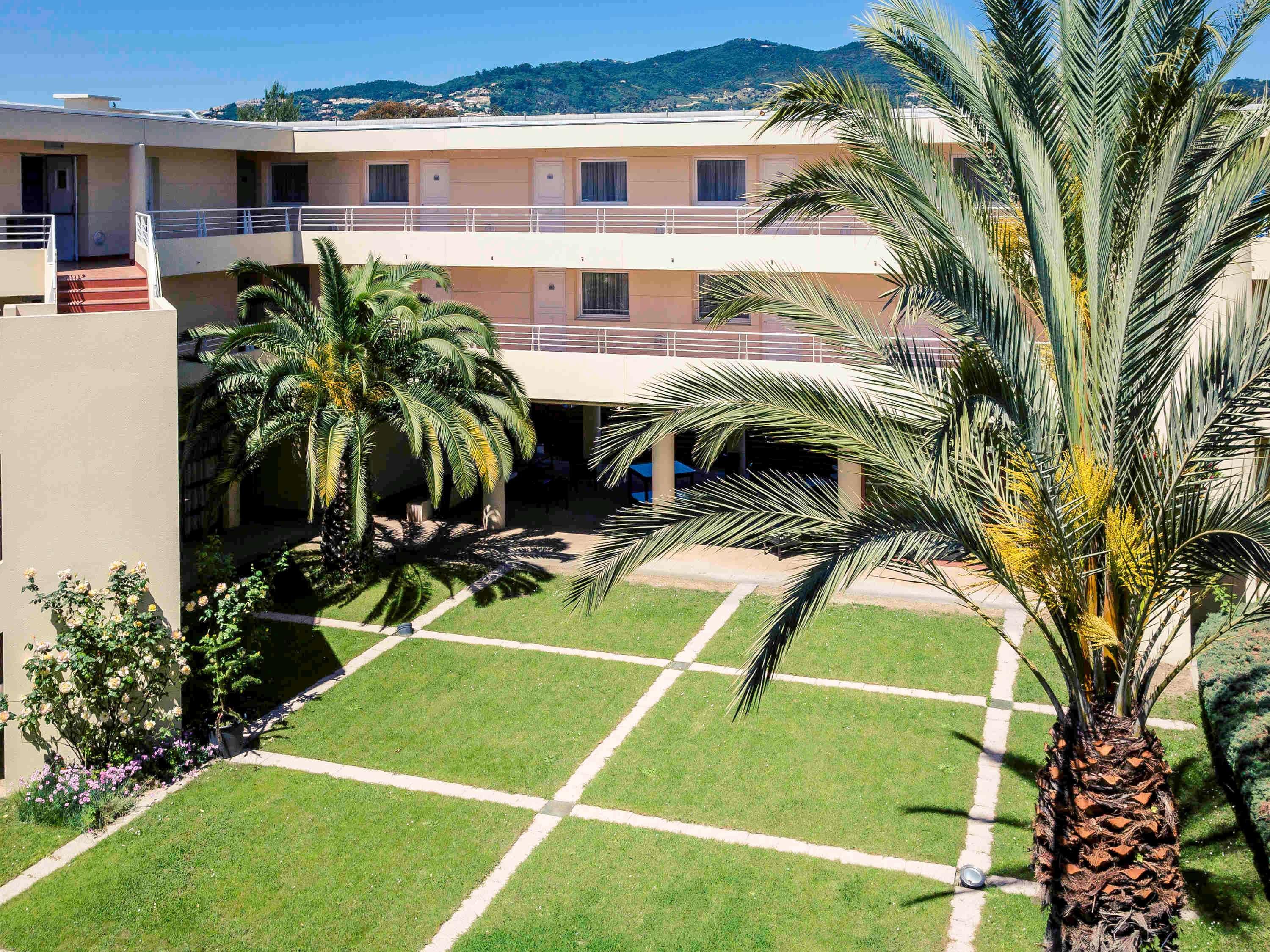 Mercure Cannes Mandelieu Exterior photo